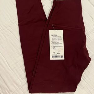 Brand new with tags Lululemon 28” tights GARN size 4